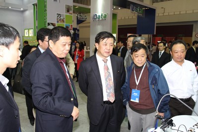 眾領導親臨展覽會現場調研、指導